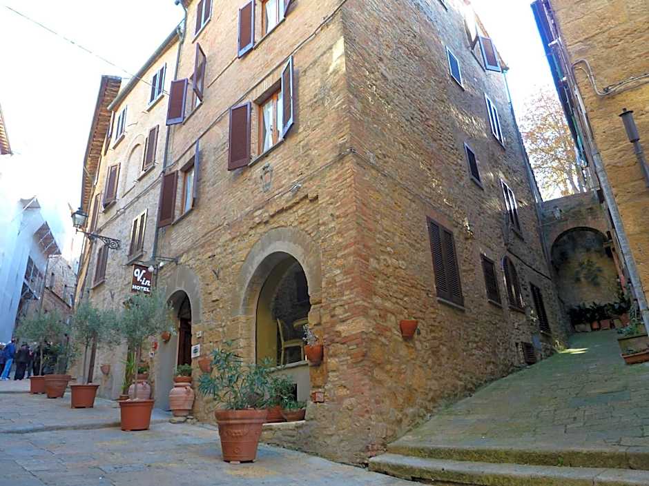 Hotel Volterra In Superior