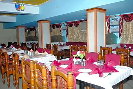 Hotel Pancharatna Paradise