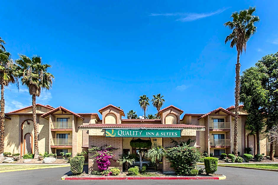 Quality Inn & Suites Bakersfield