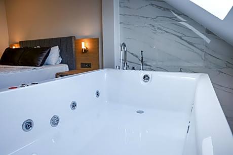 Livia Luxury Apart Hotel 