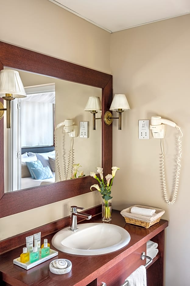 Photo 1 of 2 of Junior Suite