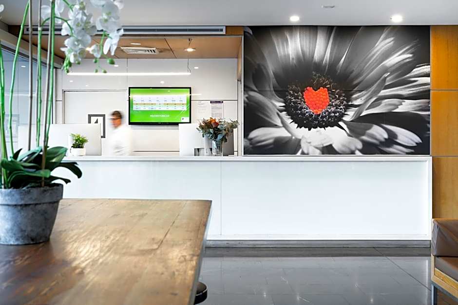 Mercure Sydney St Leonards