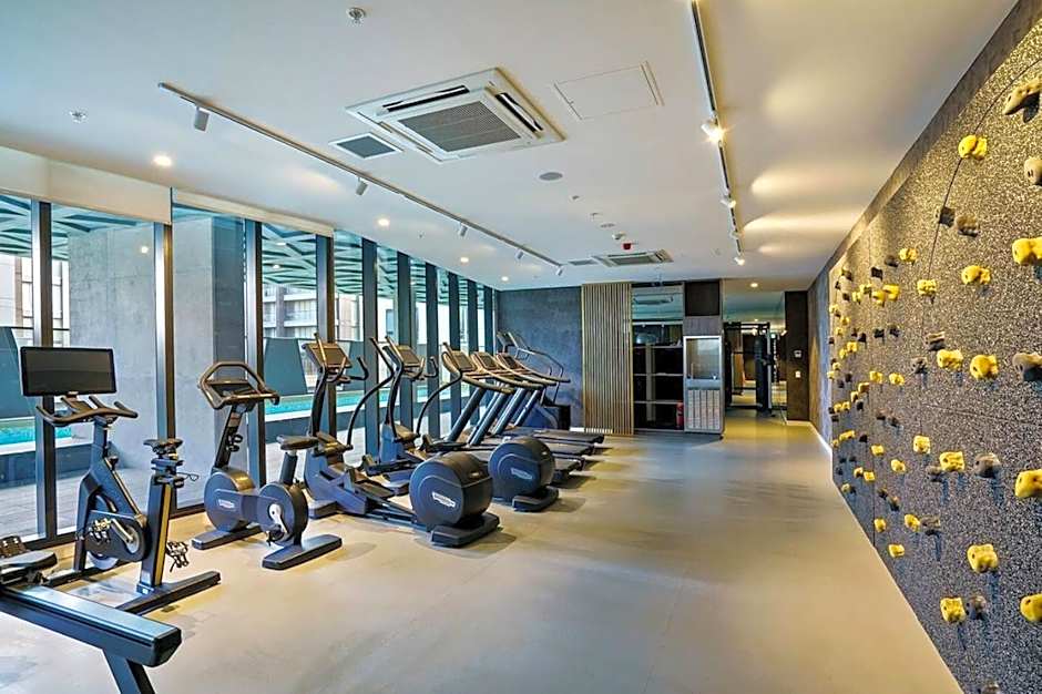 Realm Apartments by CLLIX