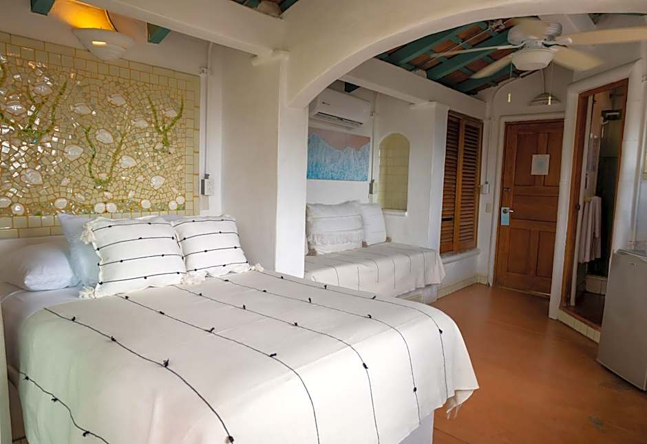 Sayulita Central Hotel