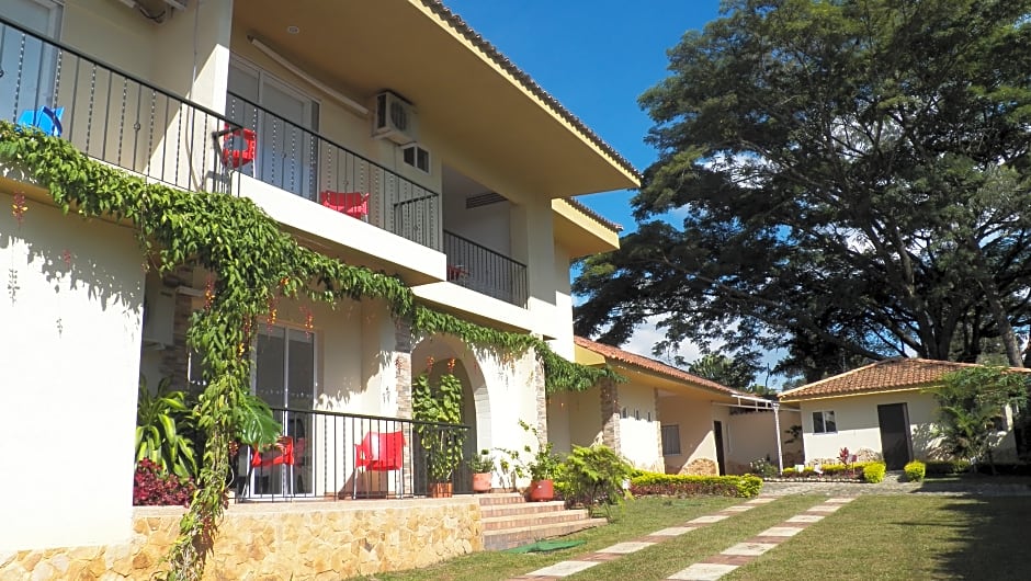 Casa Santa Monica Campestre Pance