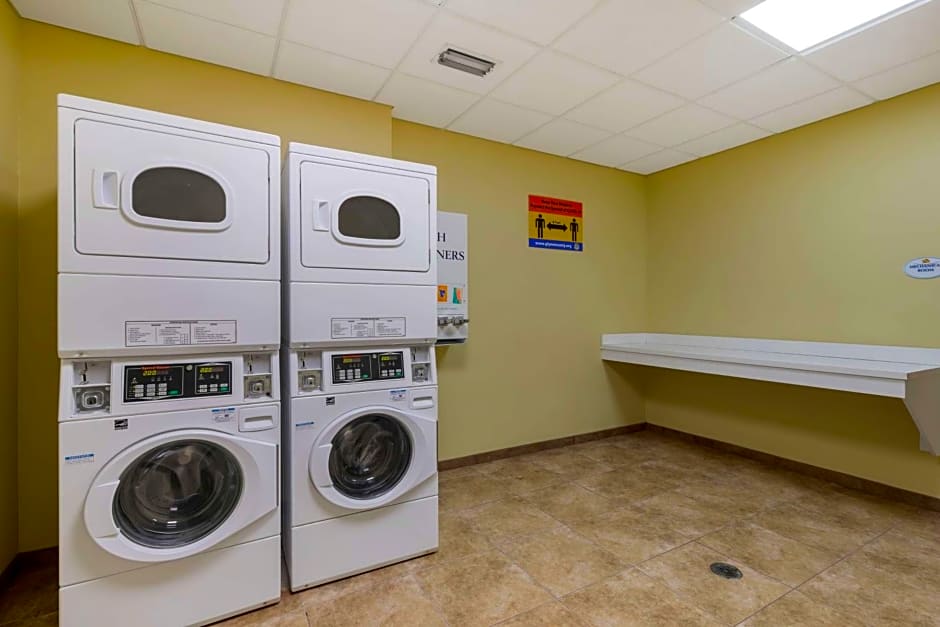 Best Western Plus Brunswick Inn & Suites