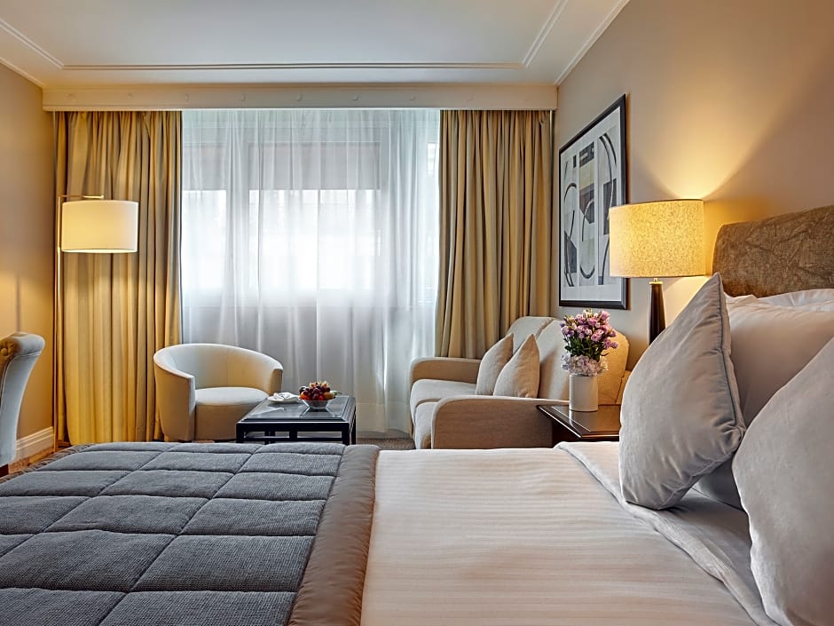 Warwick Paris (Former Warwick Champs-Elysees)