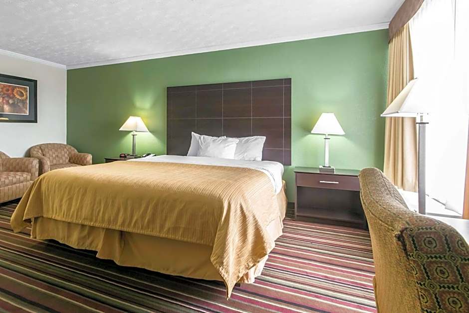 Quality Inn & Suites Horse Cave