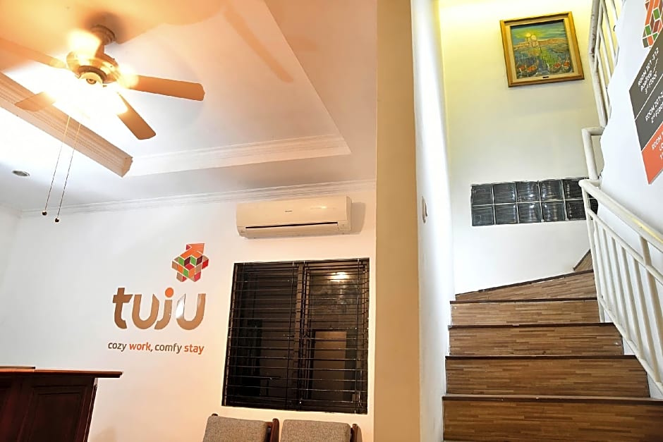 Tuju Abuserin Syariah