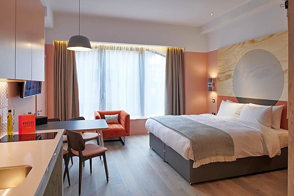 room2 Southampton Hometel