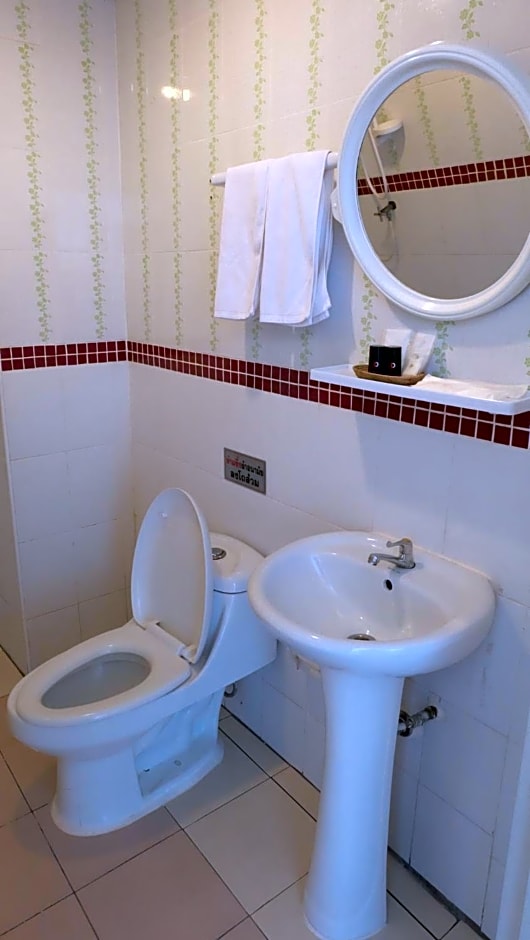 D5 Hotel สาขา หนองตำลึง