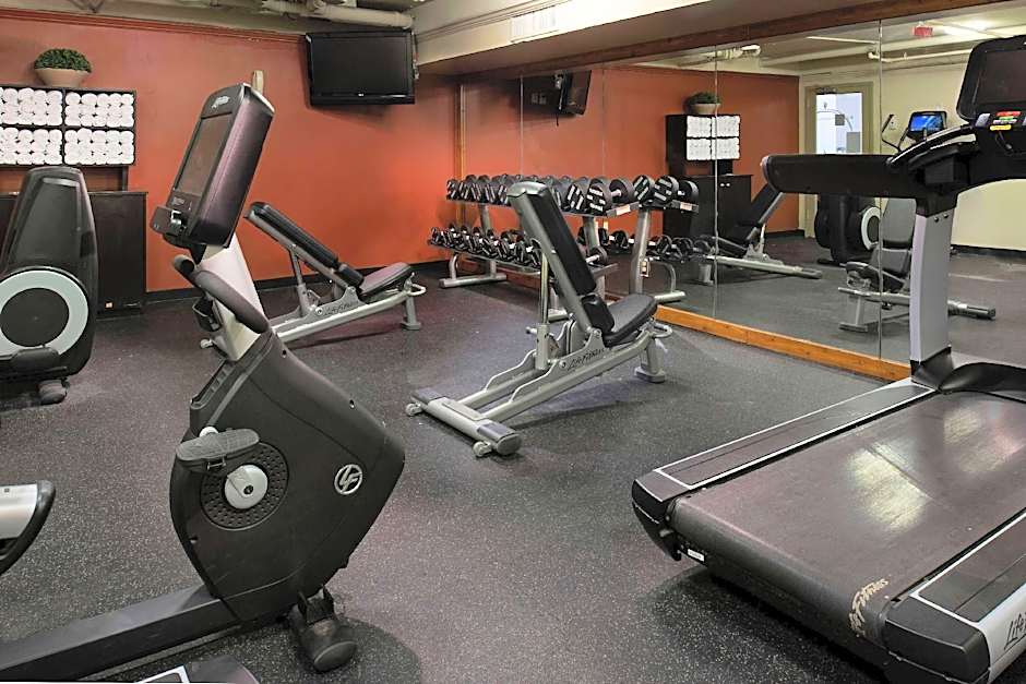 DoubleTree by Hilton Memphis Downtown – Memphis, TN