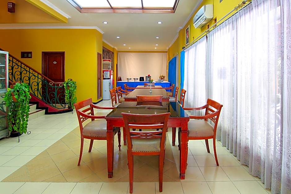 Urbanview Hotel Pasah Asi Gubeng by RedDoorz