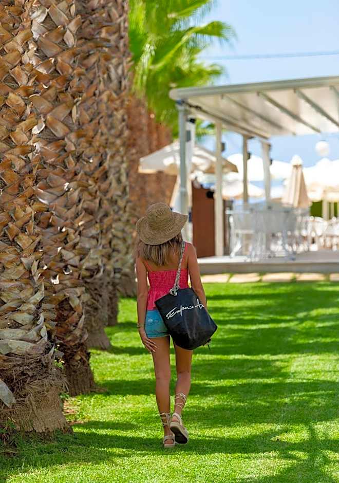 Angela Suites Boutique Hotel