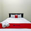 RedDoorz Plus near Museum Angkut Batu 4