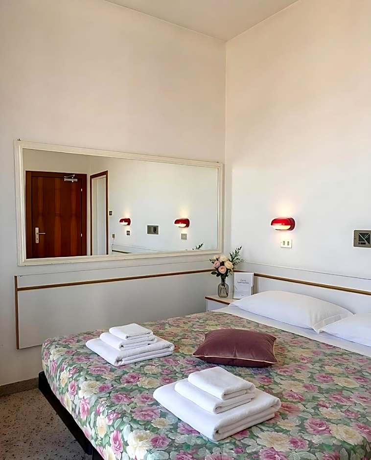 Hotel Columbia Frontemare