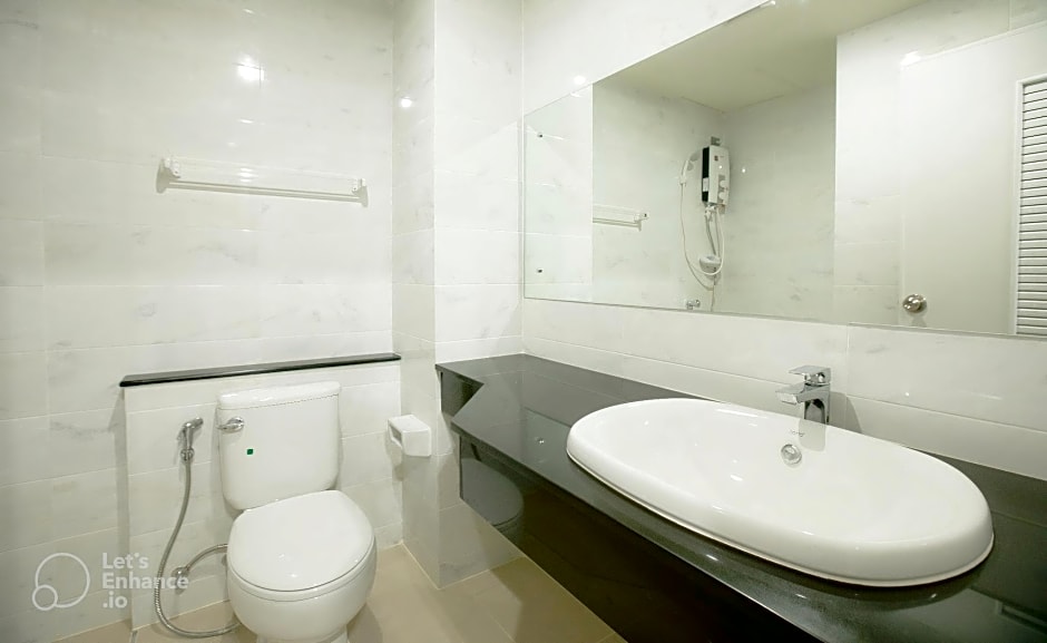 The Lodge @ Min Residence