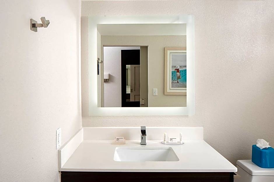 Fairfield Inn & Suites by Marriott Palm Beach