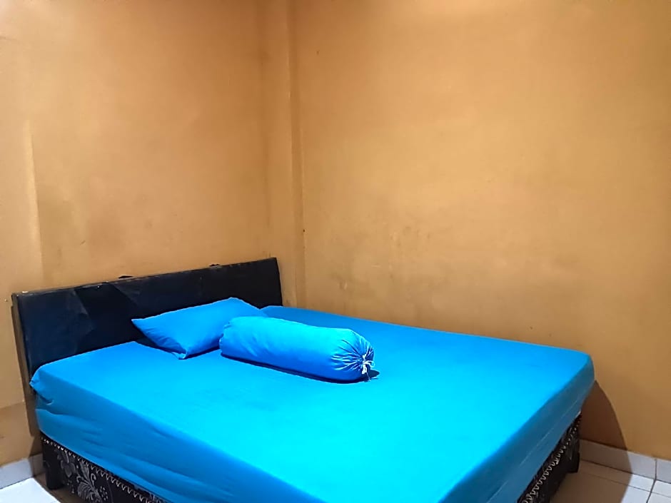 OYO 93073 Penginapan 69