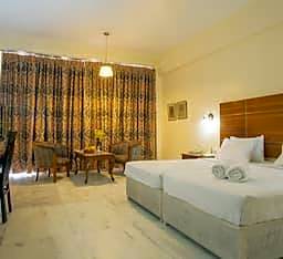 Woodlands Hotel