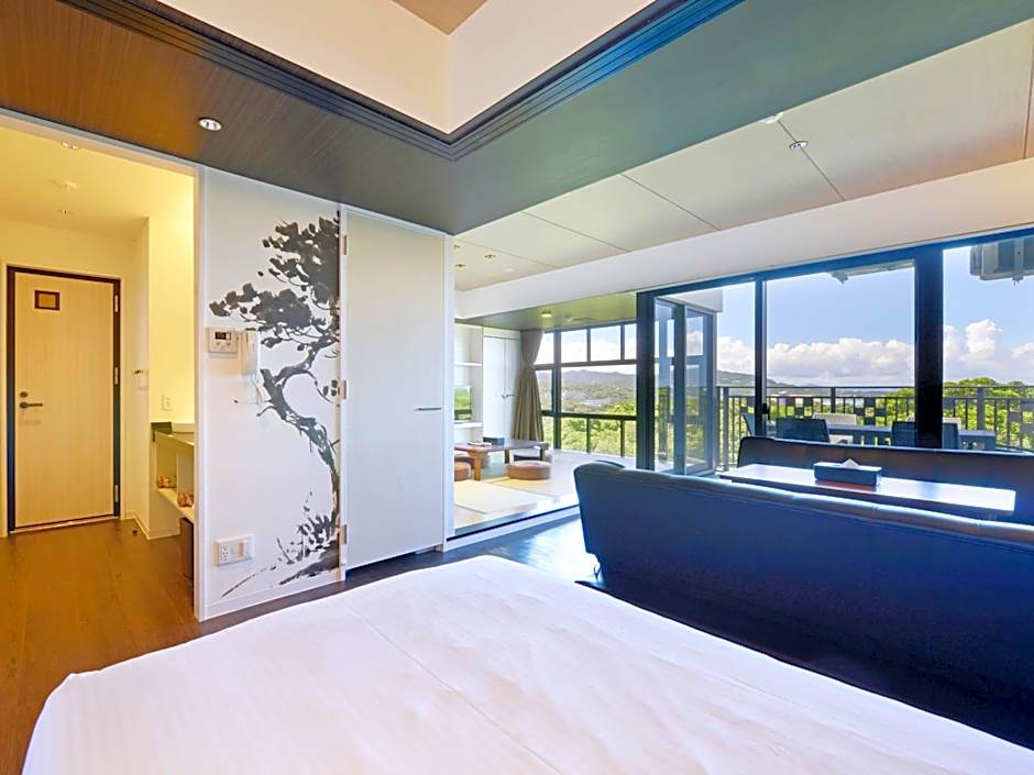 Karry CONDO CHURAUMI