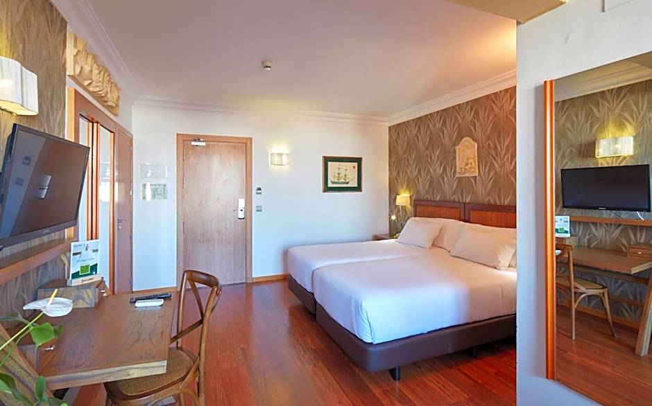 Sercotel Hotel President