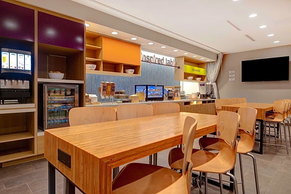 Home2 Suites by Hilton Las Vegas Northwest