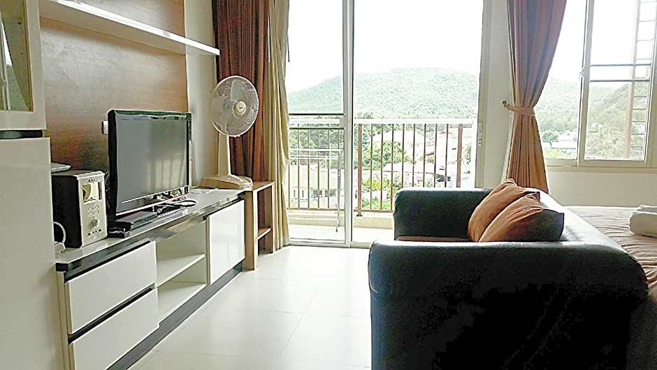 The Seacraze Hua Hin  Studio 5th Fl (by Montri C)