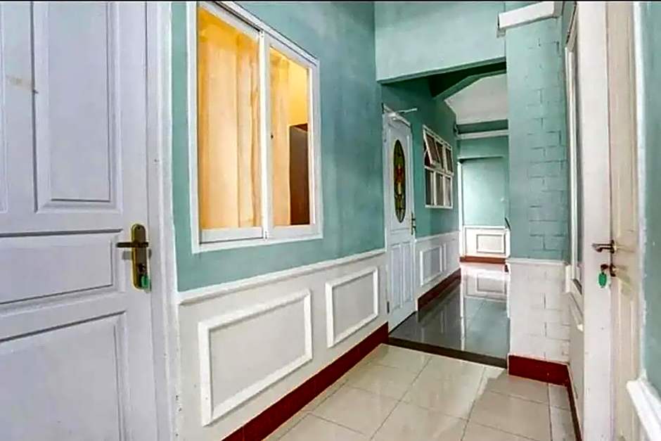 RedDoorz Syariah at Prapen Jaya Surabaya