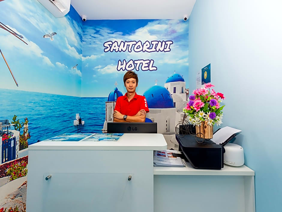 Santorini Hotel Melaka by ZUZU
