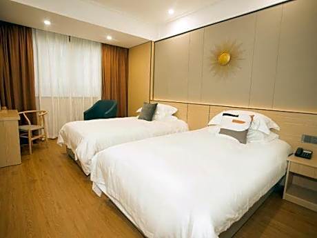 Shaoxing Qiyue Hotel（Lu Xun's Hometown Store）