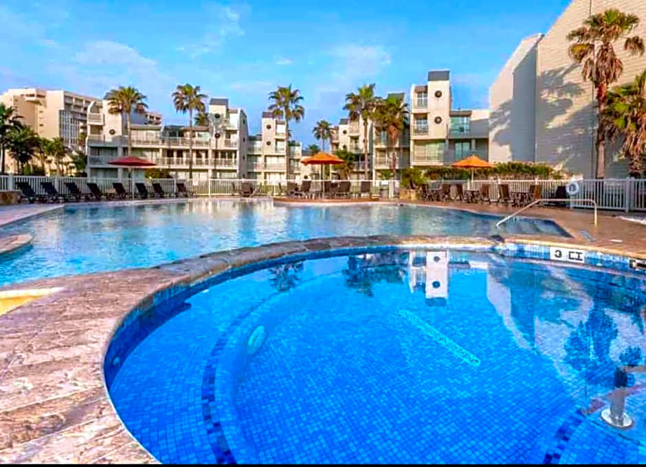 Bahia Mar Solare Tower 6th floor Oceanview Condo 3bd 3ba w Pools
