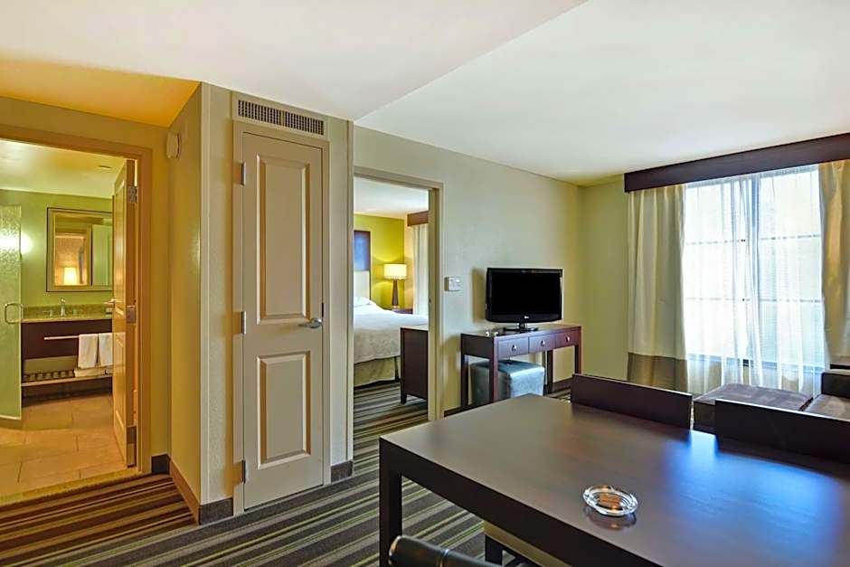 Embassy Suites By Hilton Savannah Airport