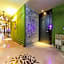 Hotel February Dong Seong Ro