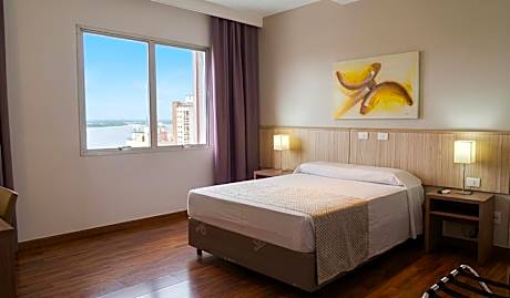 Hotel Nacional Inn Porto Alegre - Proximo ao Complexo Hospitalar Santa Casa e UFRGS