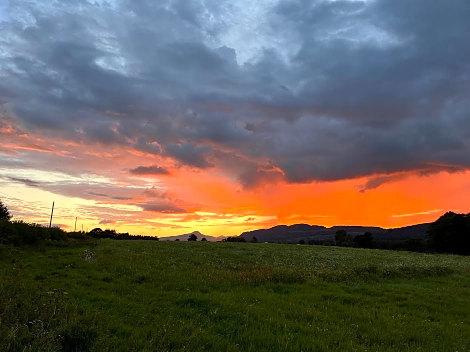 Trossachs Barn & Cabin - boutique B&B