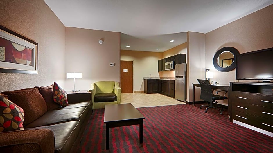 Best Western Plus Cushing Inn & Suites