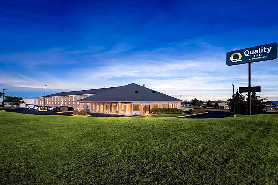 Quality Inn Waverly