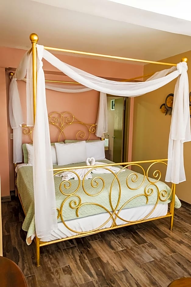 Hotel Revolución