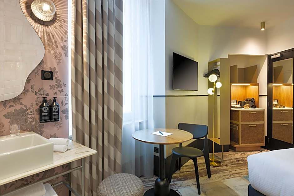 Hotel Les Capitouls Toulouse Centre - Handwritten Collection