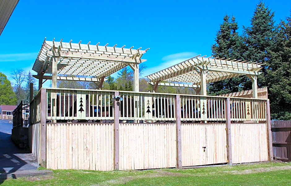 The Sundowner on Lake George