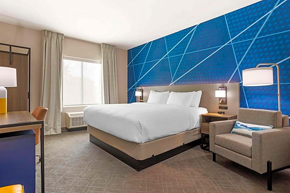 Comfort Inn & Suites Huntsville Near University