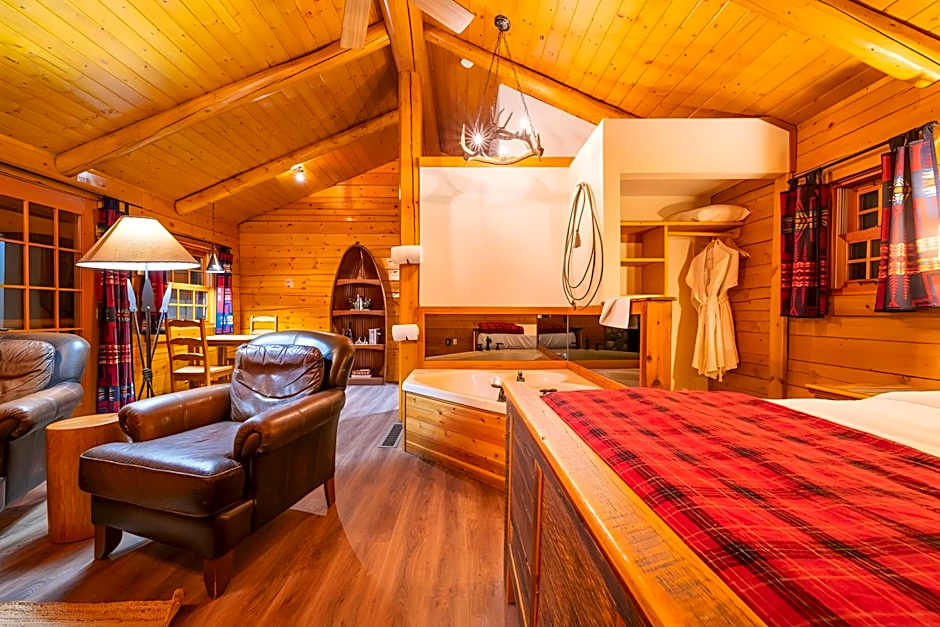 Photo 1 of 6 of 1 Queen Bed Cabin
