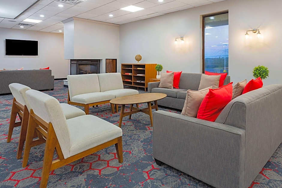 Ramada by Wyndham Windsor Locks