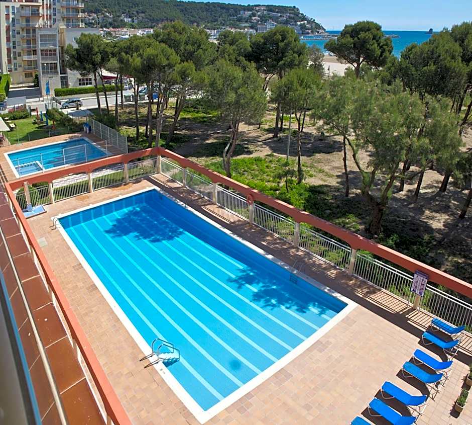 Apartamentos Salles Beach