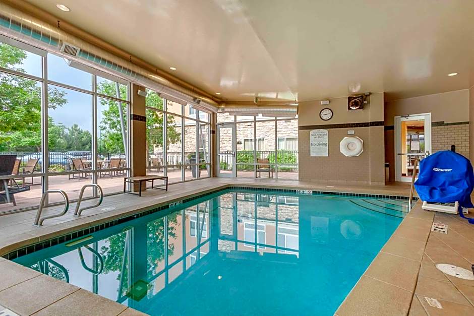 Cambria Hotel Denver International Airport