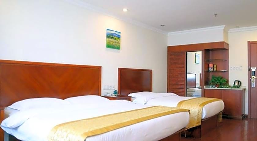 GreenTree Inn Taizhou Taidong Railway Station Business Hotel