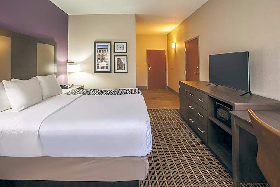 La Quinta Inn & Suites by Wyndham Mechanicsburg - Harrisburg