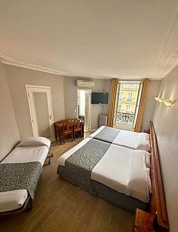 Quintuple Room