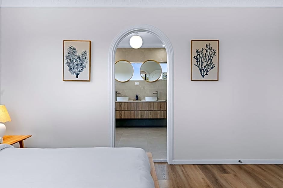 Bribie Beach House with Pool - Walk to Surf & Shops